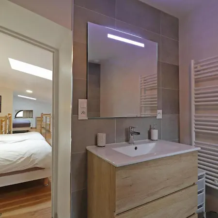 Maison De Charme : Piscine, Sauna, Salle De Jeux, En Option, Ideal Pour Detente Et Sport - Fr-1-497-140 *