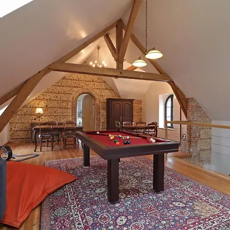 Maison Exceptionnelle Avec Piscine Interieure Et Sauna A - Fr-1-497-140 דירה *