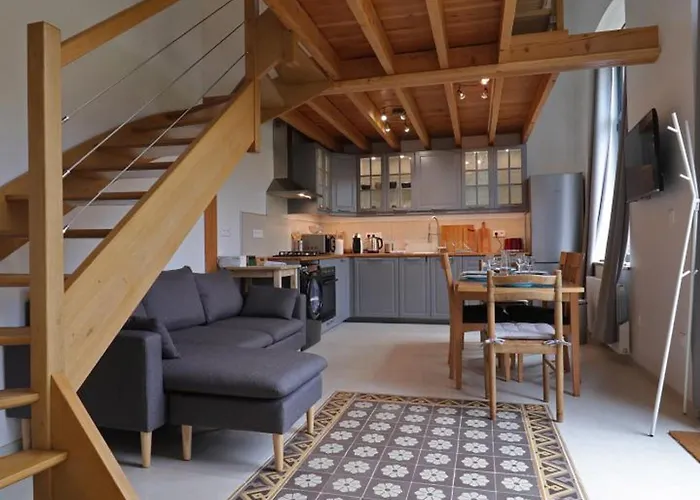 Maison Exceptionnelle Avec Piscine Interieure Et Sauna A - Fr-1-497-140 *